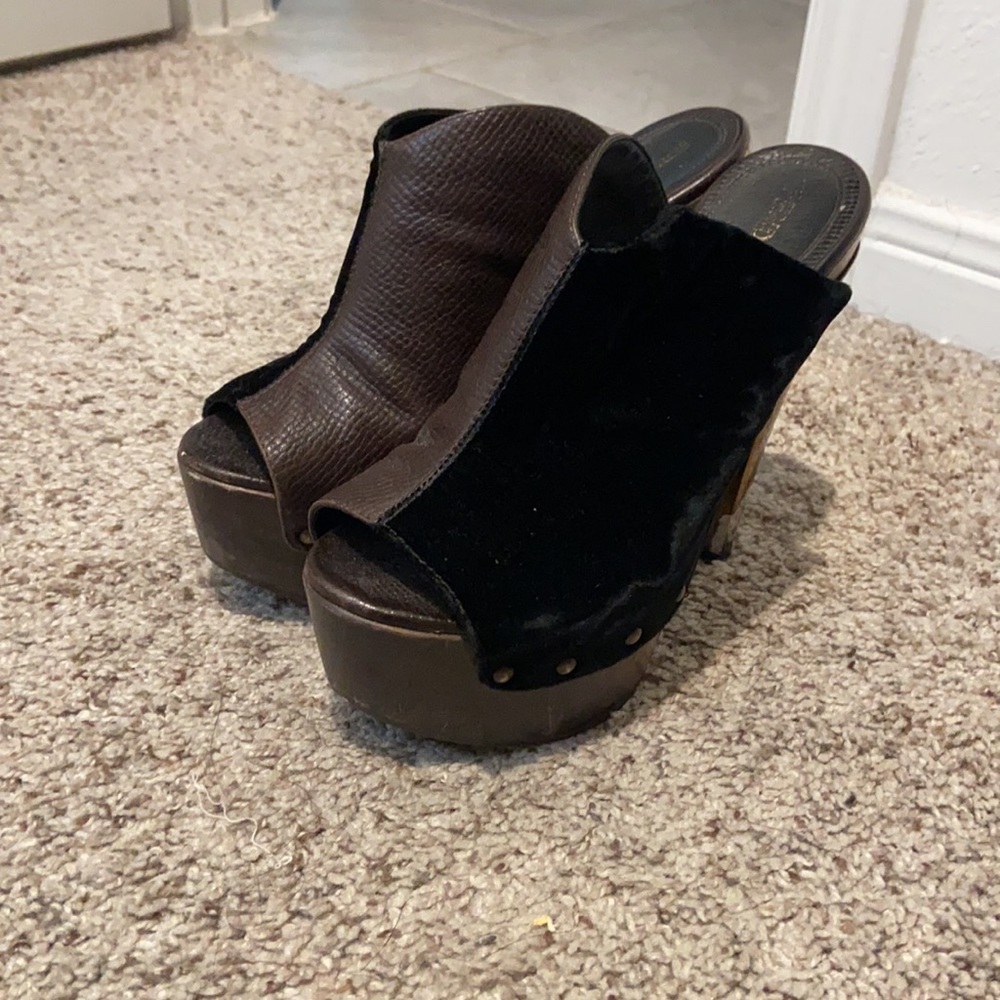 Authentic fendi platforms 💸💸💸 price drop - Picture 8 of 8